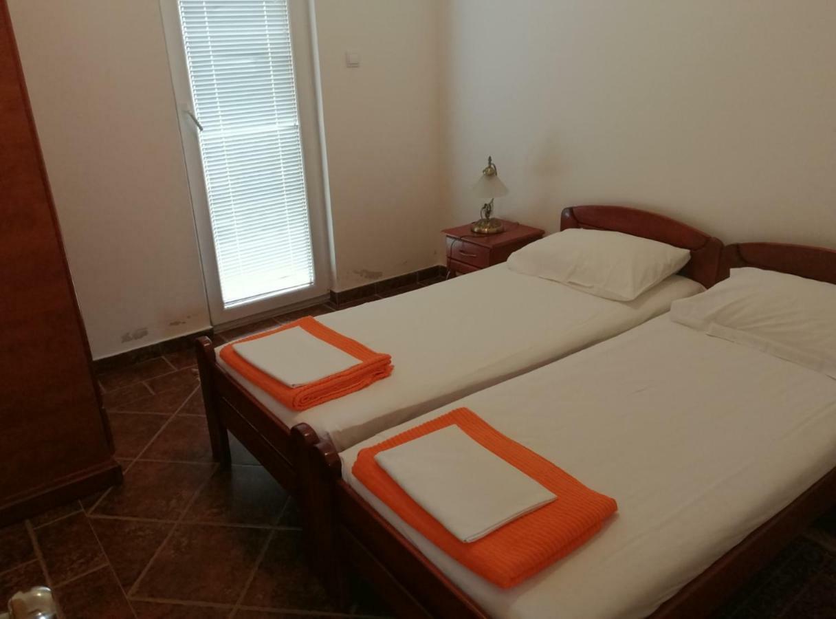 Apartments Mitrovic Podlicak Sveti Stefan Extérieur photo